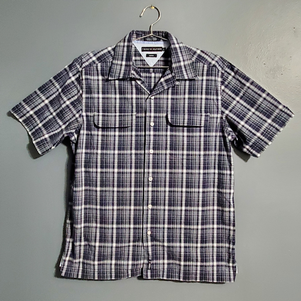 Tommy Hilfiger Men's Navy and White Short Sleeve Plaid Shirt Size M